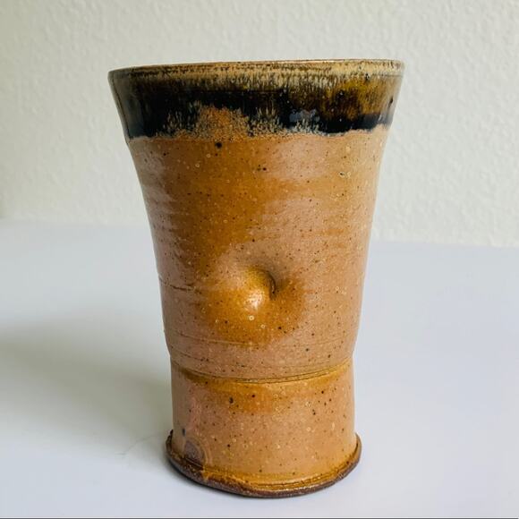 Vintage Studio Art Pottery Thumb Cup - Picture 4 of 8